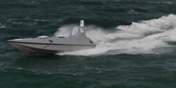 „Bărci dronă” în stil James Bond pentru a vâna flota umbră a Rusiei. Planul forțelor speciale britanice