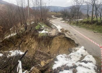 Comunități izolate, drumuri închise și eforturi continue pentru siguranță