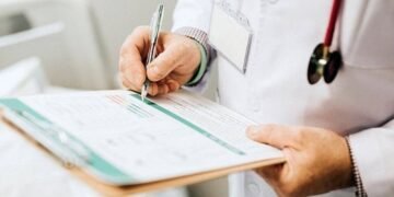 „Situație explozivă” în Franța – Un bărbat s-a prezentat la Urgențe cu un obuz în rect, spitalul a fost evacuat