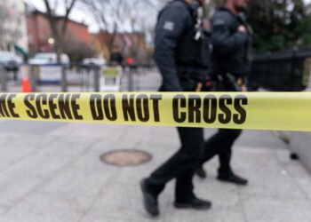 Atac armat devastator într-un liceu din Canada: 10 morți și zeci de răniți în British Columbia