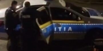 Cunoscut om de afaceri, reținut pentru furt