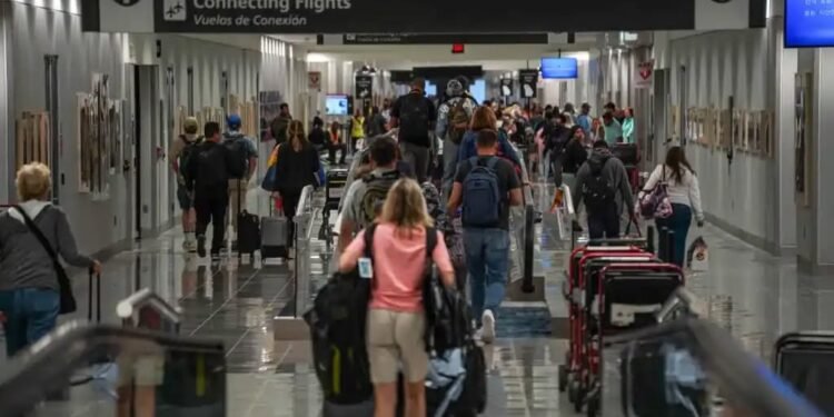 Cât te costă intrarea în SUA, dacă ai peste 50 de ani!