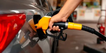 Spania va reduce la jumătate TVA-ul la combustibil