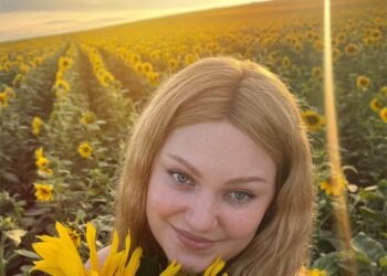 Anița, fata pentru care o țară întreagă a învățat să spere, s-a dus la Domnul