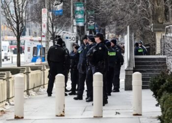 Focuri de armă trase în consulatul SUA din Toronto