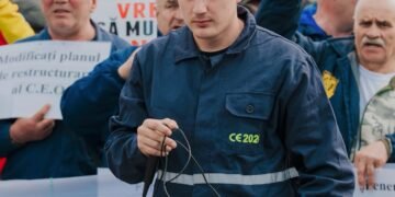 Liderul protestului: Ați vrut pașnic, uite cât de pașnic ne dau afară acum