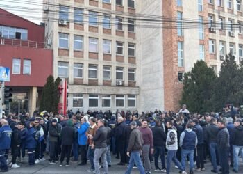 A treia zi de proteste la CE Oltenia: oameni disperați că rămân fără locuri de muncă înainte de Paște