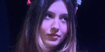 Tânăra studentă, condusă pe ultimul drum