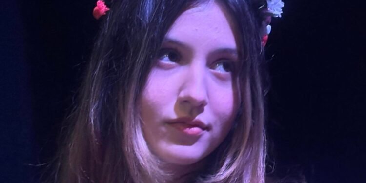 Tânăra studentă, condusă pe ultimul drum