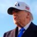 Donald Trump atacă dur presa americană: amenințări cu retragerea licențelor TV pe fondul războiului din Iran
