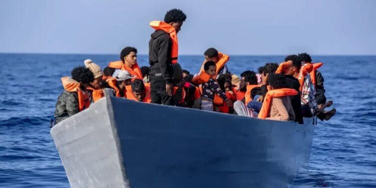 O barcă cu migranți afgani s-a răsturnat în largul Turciei