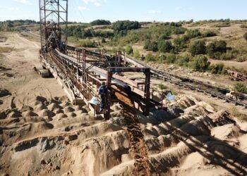 Banii CE Oltenia, consumați cu carierele miniere închise