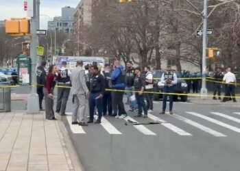 Tragedie în Brooklyn: o fetiță de 7 luni, ucisă de un glonț rătăcit într-un schimb de focuri între bande