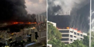 Zeci de mașini electrice au luat foc într-un garaj industrial