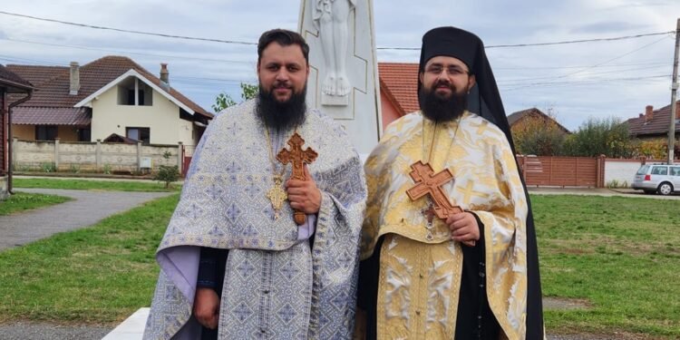 Scandal cu poliția la biserică din Târgu Jiu: conflict între doi „preoți” a degenerat în timpul slujbei