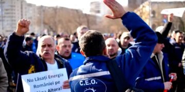 Mobilizare pentru mai multe proteste în minerit. Cine vrea să dea CEO în judecată!