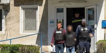 Peste 100.000 de lei furați la Motru și ascunși în pământ, în fața blocului