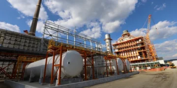 O mie de oameni muncesc pe șantierul de la Mintia. Termocentrala, gata în trei ani!