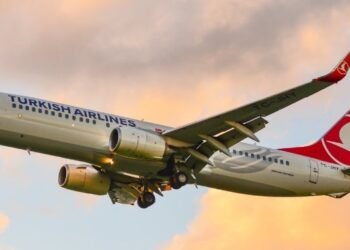 Un avion al companiei Turkish Airlines a luat foc