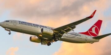 Un avion al companiei Turkish Airlines a luat foc