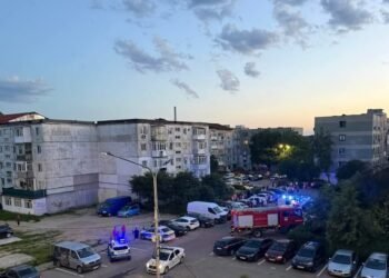 Mai mulți oameni uciși într-un apartament din Târgu Jiu