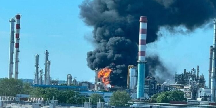 Explozie la o rafinărie MOL din Ungaria