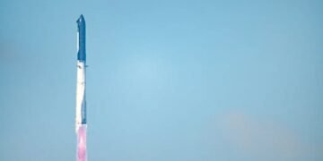 SpaceX, compania lui Elon Musk, a lansat cea mai mare și mai puternică rachetă din istorie