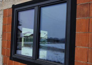 Patroni din Gorj, condamnați pentru evaziune fiscală după ce au montat termopane „la negru”