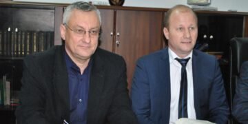 Petroniu renunță la bani sau la funcție?