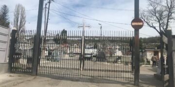 Evacuare cu scandal la cimitir, după o luptă de 16 ani