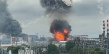 Rafinărie de petrol din Moscova, lovită de drone