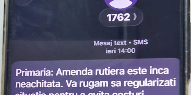 Gorjenii, vânați de escroci prin SMS!