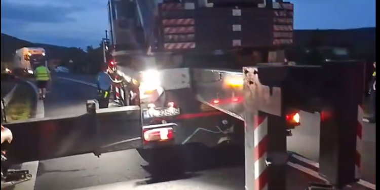 Trafic blocat, acum, la Bujoreni