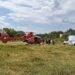 Tractor rămas fără frâne, doi bărbați la spital