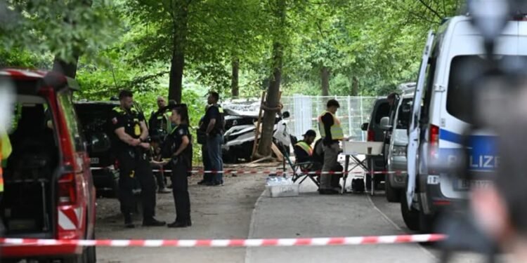 Suspectul de la Berlin a fost împușcat