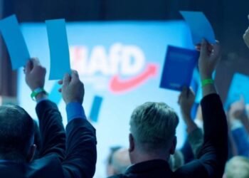 ANTIFA, protest uriaș la congresul AfD