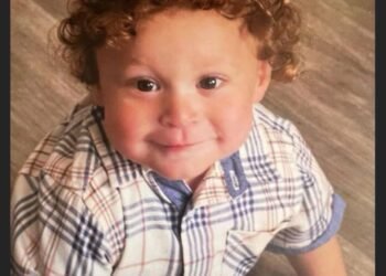 Copilaș declarat mort după ce a fost scos dintr-o piscină, găsit în viață cinci ore mai târziu, la morgă