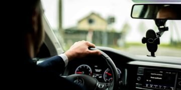 Camere obligatorii pentru monitorizarea șoferilor în toate mașinile noi din UE