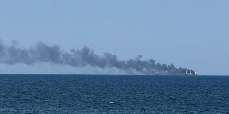 Navă comercială, scufundată în Marea Neagră