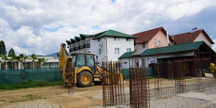Zeci de locuri de muncă la Motru și Tismana