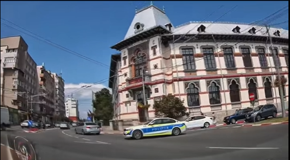 Scandal în Târgu Jiu: un polițist este acuzat că s-a răzbunat pe un șofer după ce acesta l-a claxonat