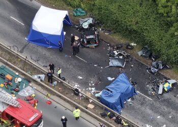 Șapte decese într-un accident. Doi sunt polițiști!