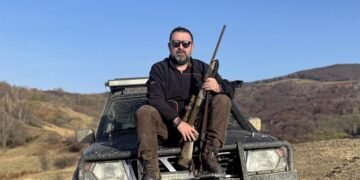 Procurorul Bucurică a scos pistolul la terasă