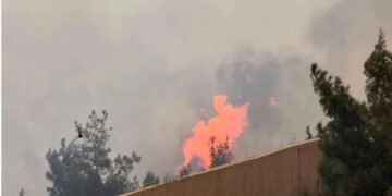 Incendii în Grecia, turiști evacuați