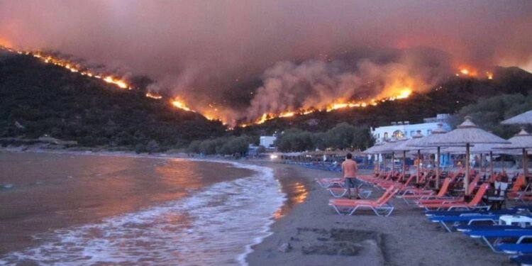 Pilot român, mort la incendiile din Grecia