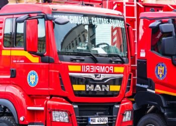 Incendiu într-un apartament cu patru butelii