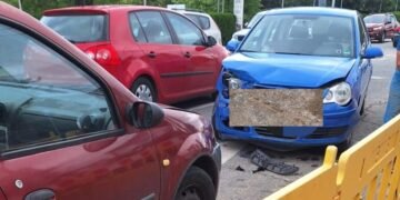 Șofer de 82 de ani, lăsat fără permis după un accident spectaculos la Târgu Jiu. „A fost ultimul drum pe care l-am făcut la volan”