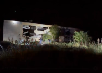 A fugit în pădure când a văzut polițiștii! Tânăr de 26 de ani, căutat cu elicopterul