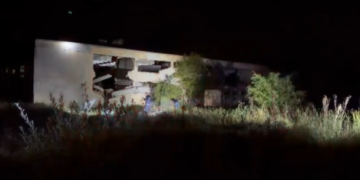 A fugit în pădure când a văzut polițiștii! Tânăr de 26 de ani, căutat cu elicopterul
