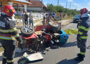 Motocultor lovit de mașină, o persoană a murit